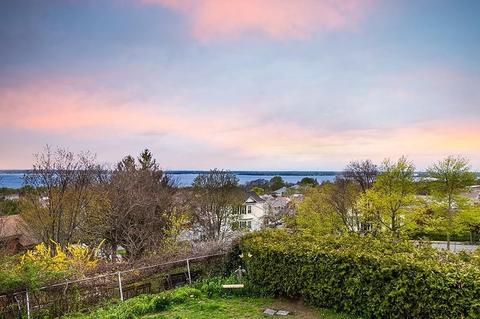 161 Bayview St, Fall River, MA 02724 photo 2