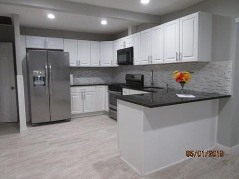 92 Barber St, Springfield, MA 01109 photo 4