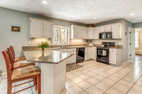 36 Rice Rd, Reading, MA 01867 photo 5