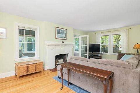 16 Swift Rd, Framingham, MA 01702 photo 6