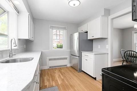 16 Swift Rd, Framingham, MA 01702 photo 12