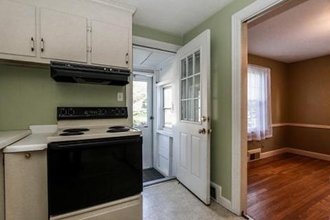 480 Plumtree Rd, Springfield, MA 01118 photo 3