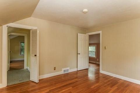480 Plumtree Rd, Springfield, MA 01118 photo 17