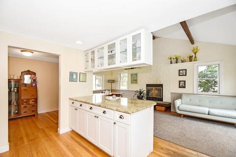 323 Great Rd, Maynard, MA 01754 photo 3