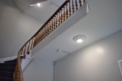 38 John St, Worcester, MA 01609 photo 8