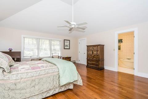 167 Summer Ave, Reading, MA 01867 photo 17
