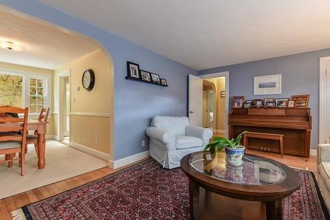 35 Rolling Ln, Needham, MA 02492 photo 8