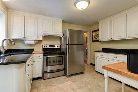 35 Rolling Ln, Needham, MA 02492 photo 10