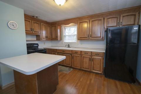 18 Jonquil Dr, Springfield, MA 01119 photo 6