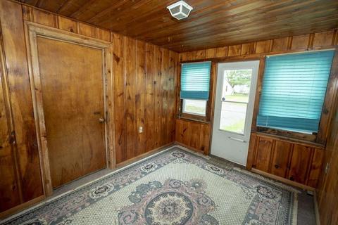18 Jonquil Dr, Springfield, MA 01119 photo 3