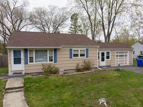 18 Jonquil Dr, Springfield, MA 01119 photo 1