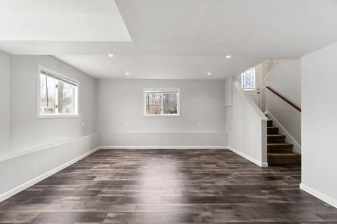 73 Mohawk Trl, Cranston, RI 02921 photo 12