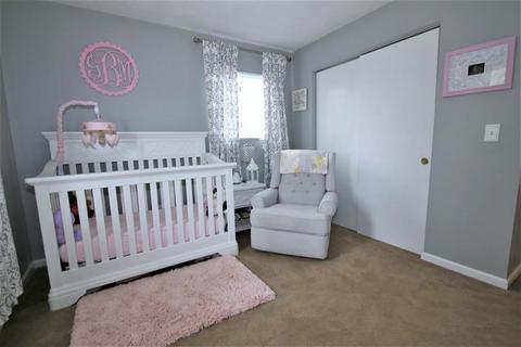 73 Mohawk Trl, Cranston, RI 02921 photo 9