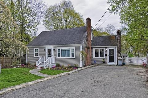 17 Beacon St, Walpole, MA 02081 photo 4