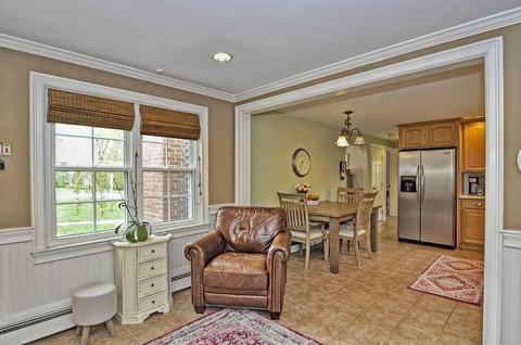 17 Beacon St, Walpole, MA 02081 photo 6
