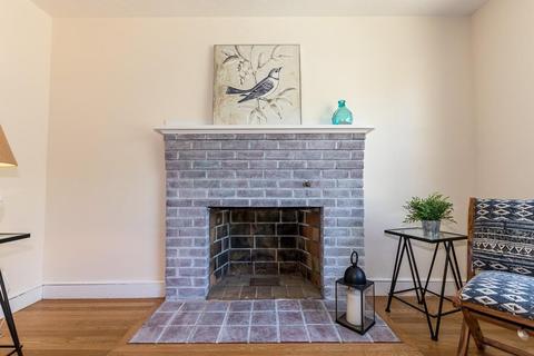 28 Charles St, Dedham, MA 02026 photo 4