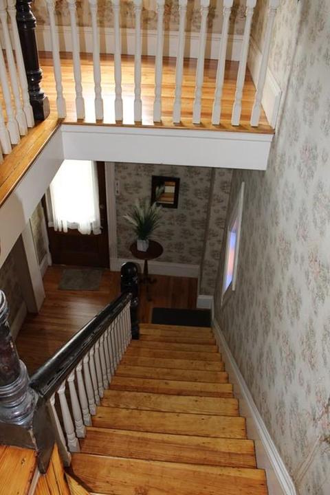 21 Park St, Easthampton, MA 01027 photo 11