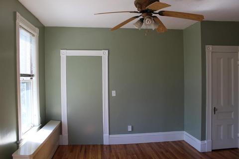 21 Park St, Easthampton, MA 01027 photo 6