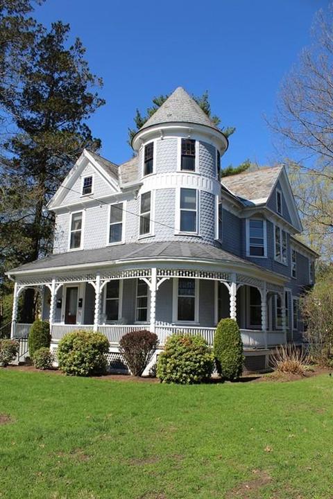 21 Park St, Easthampton, MA 01027 photo 2