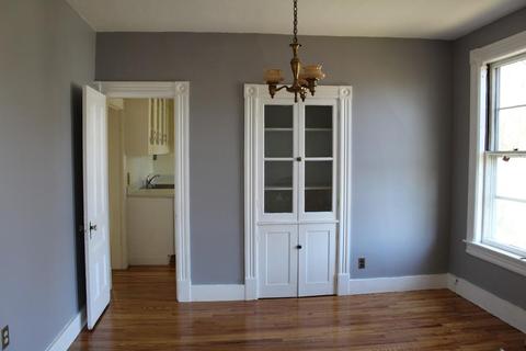 21 Park St, Easthampton, MA 01027 photo 7