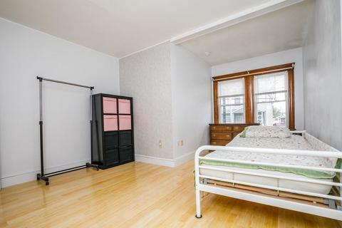 33 Rock Valley Ave, Everett, MA 02149 photo 16