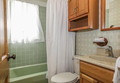 33 Pond St, Franklin, MA 02038 photo 20