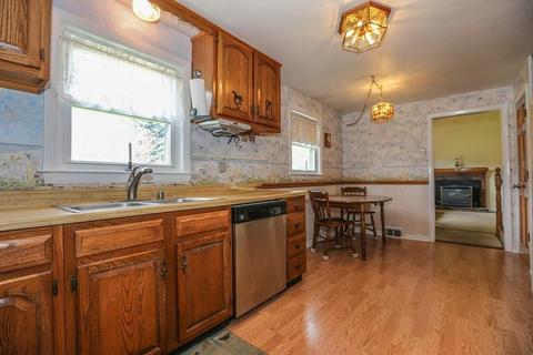 33 Pond St, Franklin, MA 02038 photo 9