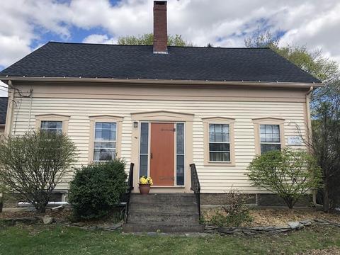83 Centre St, Danvers, MA 01923 photo 3
