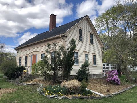 83 Centre St, Danvers, MA 01923 photo 1