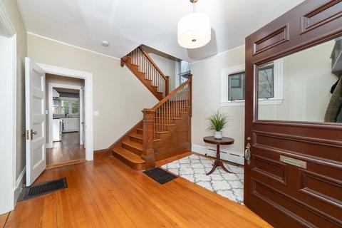 140 Dickerman Rd, Newton, MA 02461 photo 2