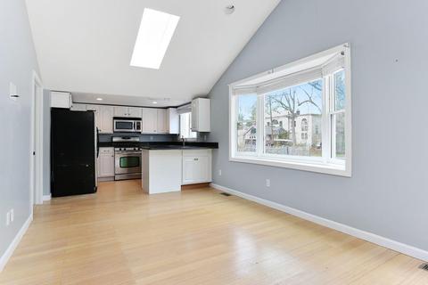 12 Ivy St, Wareham, MA 02571 photo 8