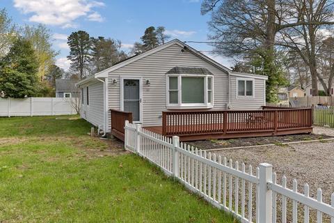 12 Ivy St, Wareham, MA 02571 photo 2
