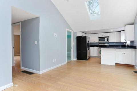 12 Ivy St, Wareham, MA 02571 photo 5