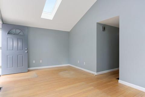 12 Ivy St, Wareham, MA 02571 photo 6