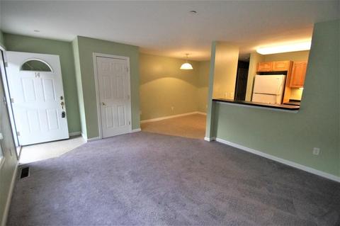 14 Steeple Chase Dr #14, Hampstead, NH 03841 photo 2
