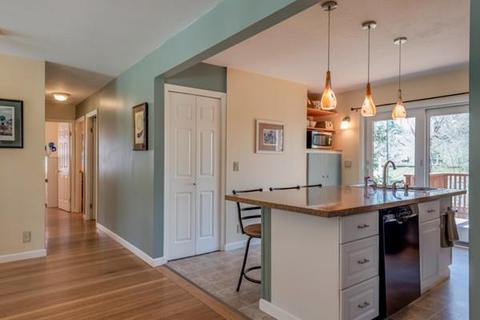 11 Larch Rd, Georgetown, MA 01833 photo 5