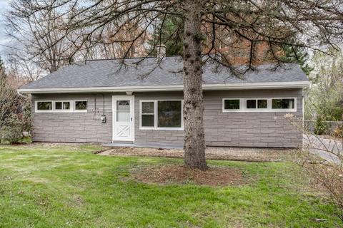 1099 Parker St, Springfield, MA 01129 photo 1