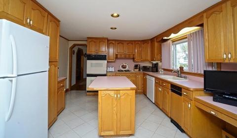 91 Colburn St, Dedham, MA 02026 photo 6