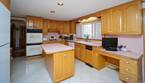 91 Colburn St, Dedham, MA 02026 photo 3