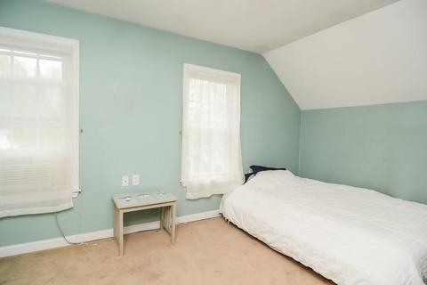 85 Epping St, Lowell, MA 01852 photo 13
