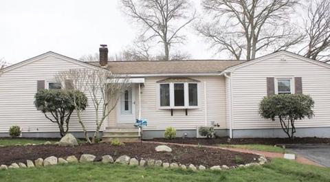 56 Rogerson Ave, Acushnet, MA 02743 photo 2
