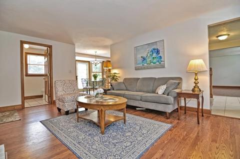 27 Pleasant St, Upton, MA 01568 photo 10