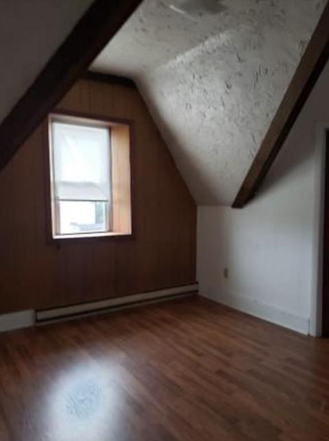 4 Burton Ct, Worcester, MA 01607 photo 4