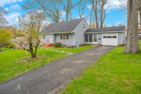 86 Hadley St, Springfield, MA 01118 photo 1