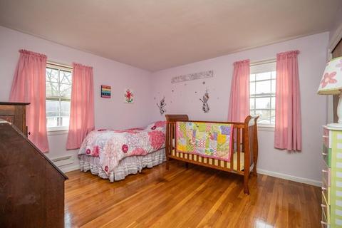 86 Hadley St, Springfield, MA 01118 photo 16