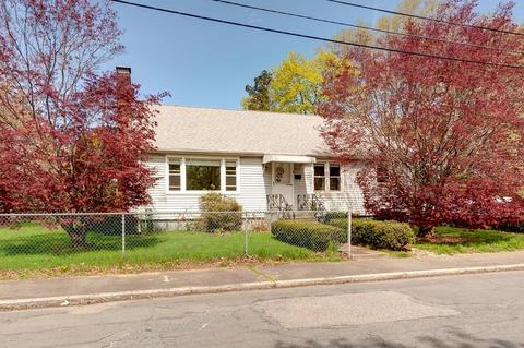 4 Bates Rd, Framingham, MA 01702 photo 1