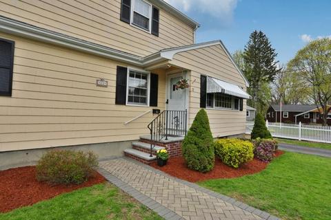 22 Daniel Rd, Wakefield, MA 01880 photo 3