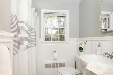 22 Daniel Rd, Wakefield, MA 01880 photo 14