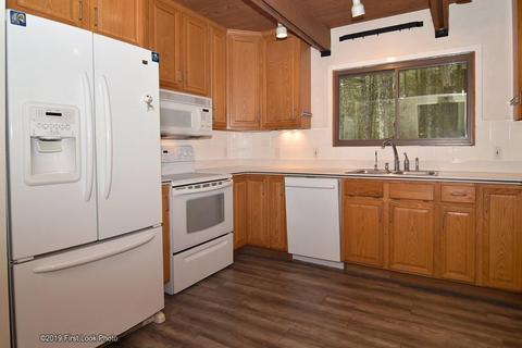 31 Rustic Acres Dr, Chepachet, RI 02814 photo 3