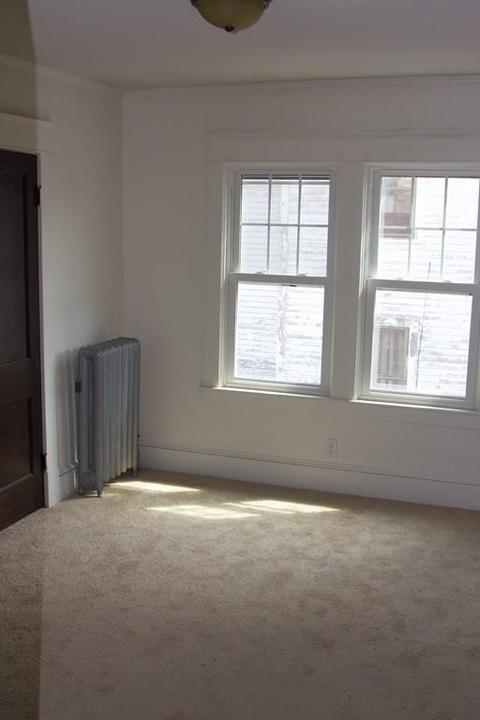 146 Thompson St, Springfield, MA 01109 photo 12